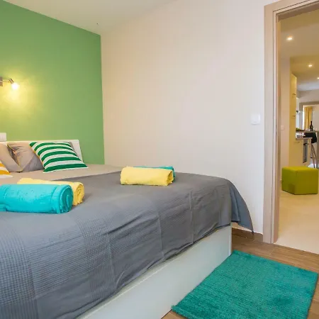 Contemporary With Sea Views In Broskvari. Apartmán *